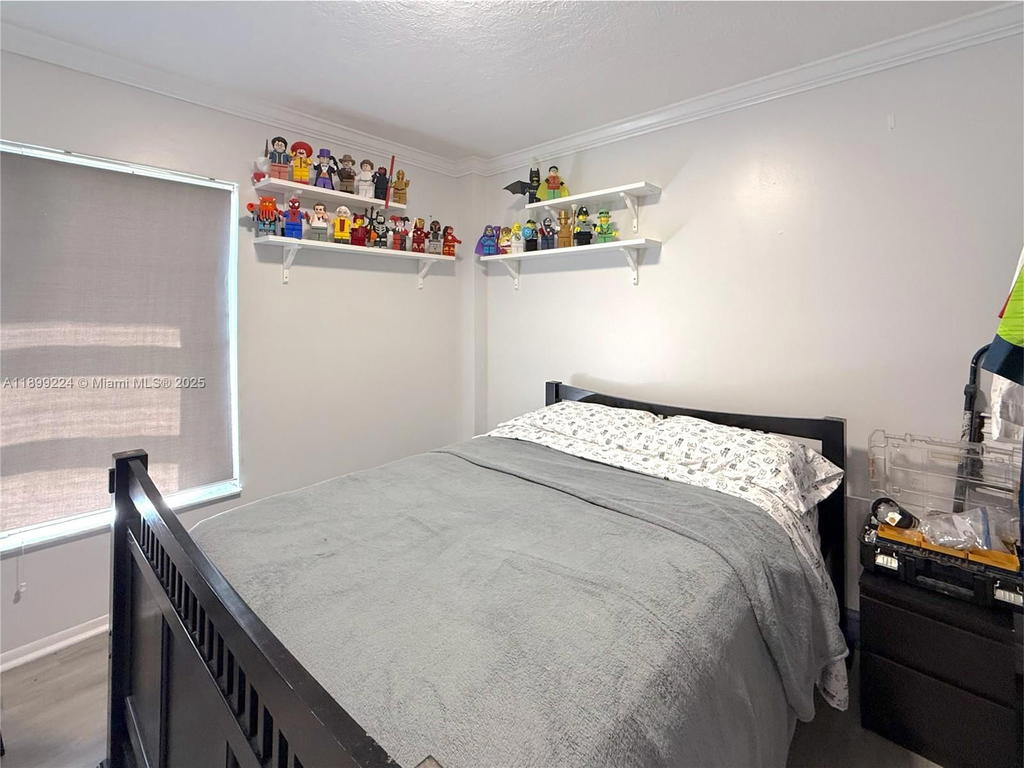 Real estate property located at 4160 Inverrary Dr #212, Broward, Manors Of Inverrary I-5, Lauderhill, FL