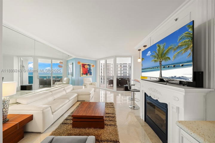 Real estate property located at 4775 Collins Ave #1708, Miami-dade, Green Diamond Condo, Miami Beach, FL