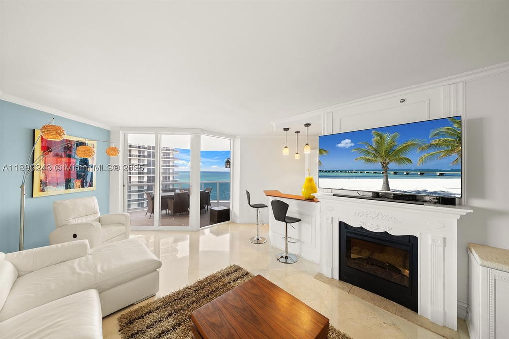 Real estate property located at 4775 Collins Ave #1708, Miami-dade, Green Diamond Condo, Miami Beach, FL