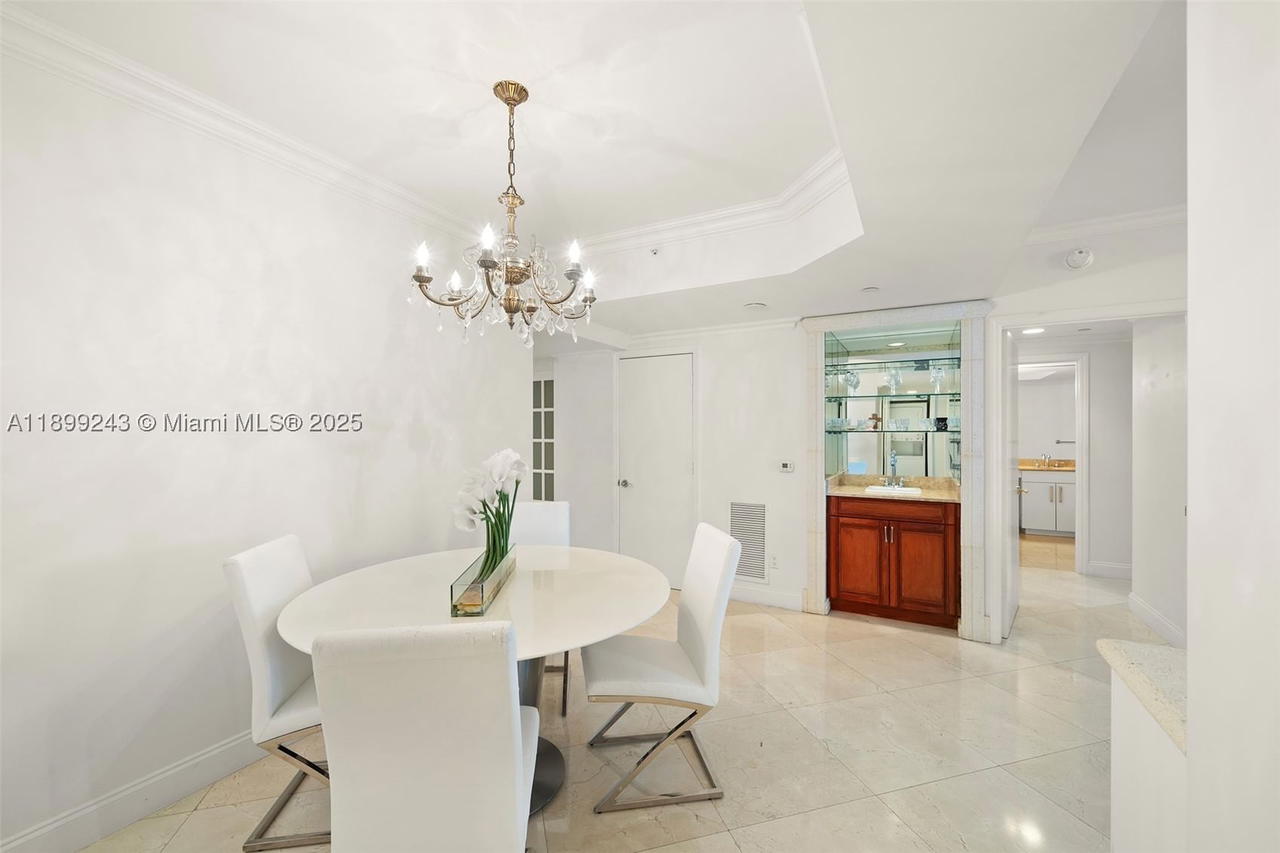 Real estate property located at 4775 Collins Ave #1708, Miami-dade, Green Diamond Condo, Miami Beach, FL