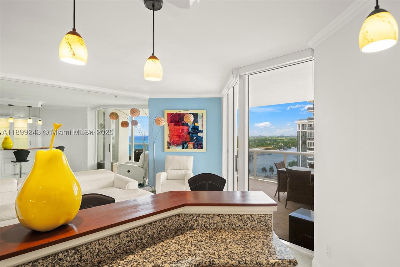 Real estate property located at 4775 Collins Ave #1708, Miami-dade, Green Diamond Condo, Miami Beach, FL
