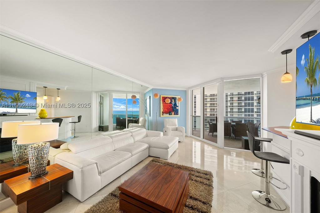 Real estate property located at 4775 Collins Ave #1708, Miami-dade, Green Diamond Condo, Miami Beach, FL