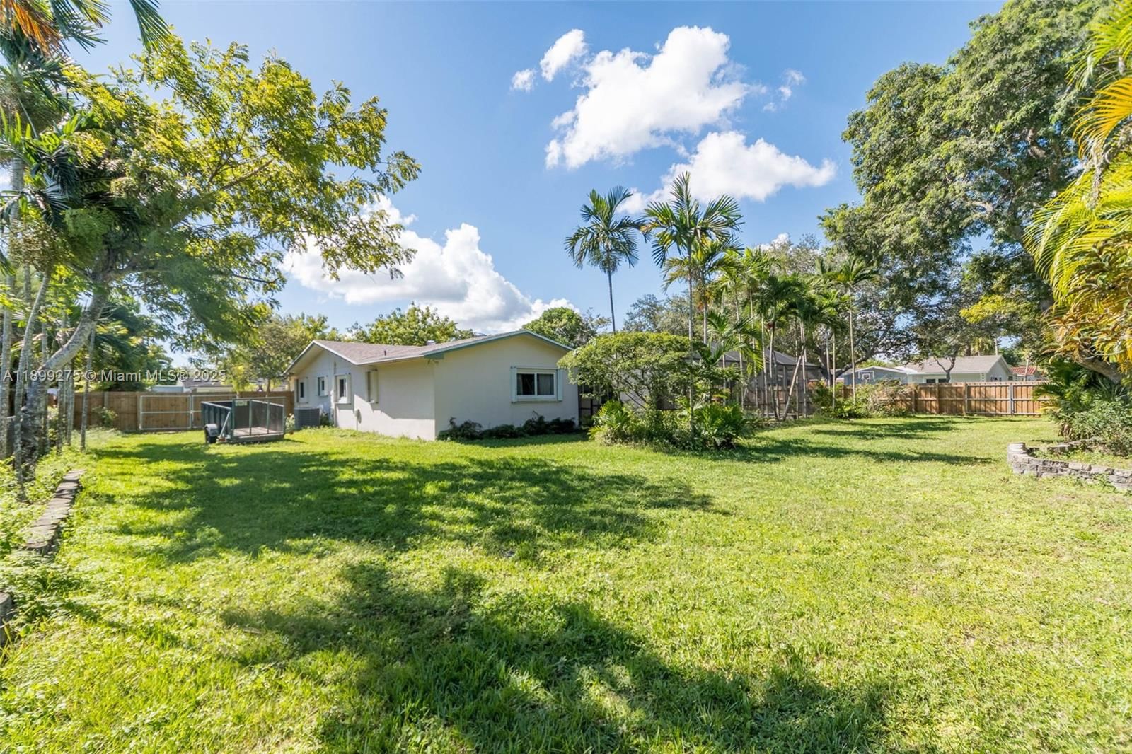 Real estate property located at 10533 114th St, Miami-dade, Pine Acres Sec 3, Miami, FL