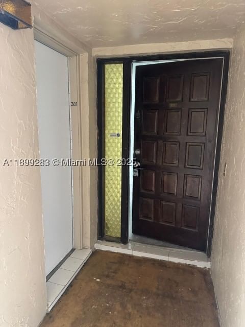 Real estate property located at 6060 Falls Cir Dr #308, Broward, Falls Of Inverrary, Lauderhill, FL