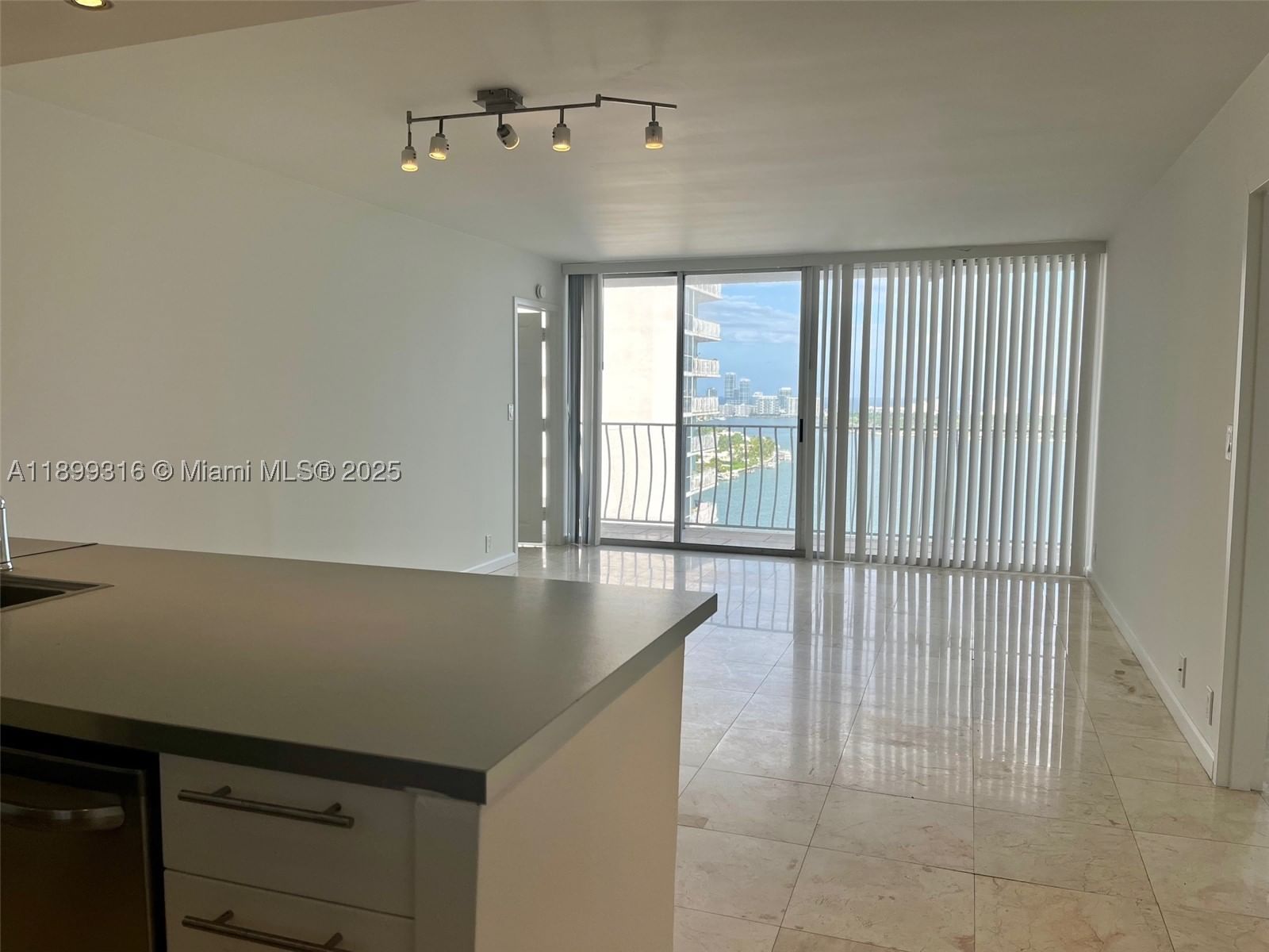 Real estate property located at 7601 Treasure Dr #2308, Miami-dade, The Grandview Palace Cond, North Bay Village, FL