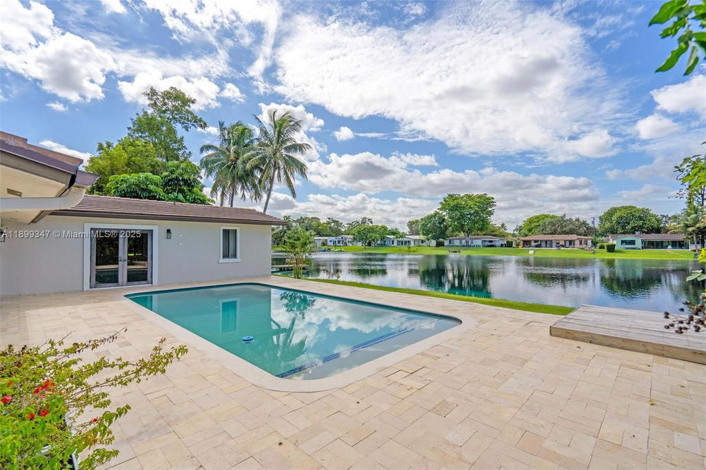 Real estate property located at 14940 Egan Ln, Miami-dade, Miami Lakes Sec 3, Miami Lakes, FL