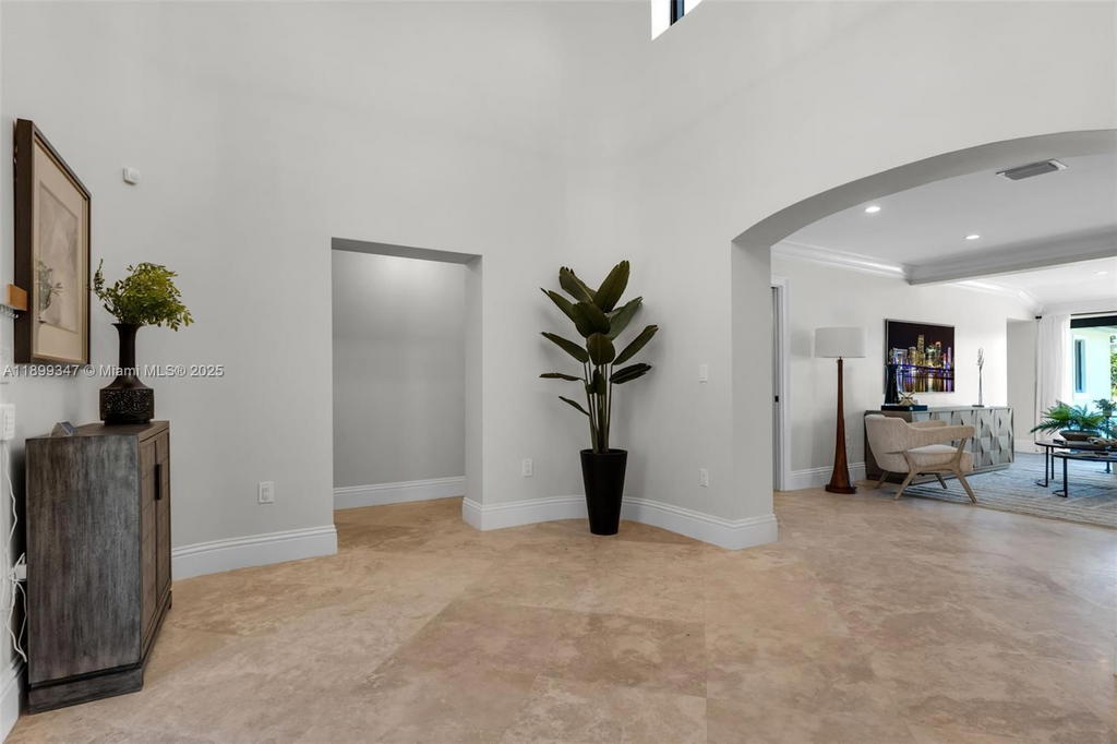 Real estate property located at 14940 Egan Ln, Miami-dade, Miami Lakes Sec 3, Miami Lakes, FL