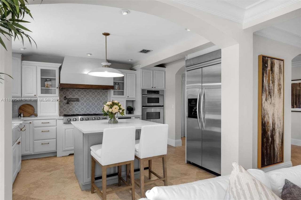 Real estate property located at 14940 Egan Ln, Miami-dade, Miami Lakes Sec 3, Miami Lakes, FL