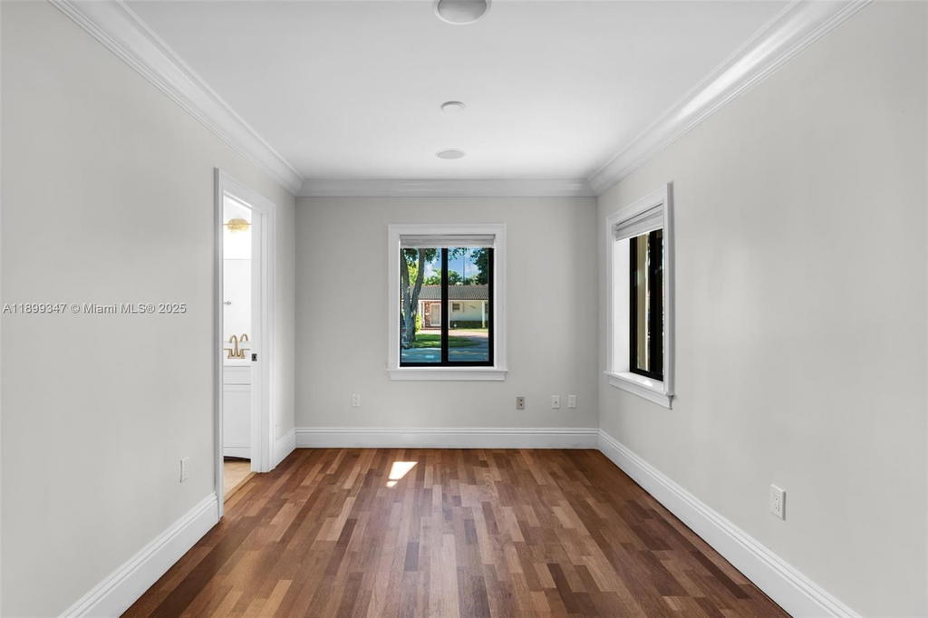 Real estate property located at 14940 Egan Ln, Miami-dade, Miami Lakes Sec 3, Miami Lakes, FL