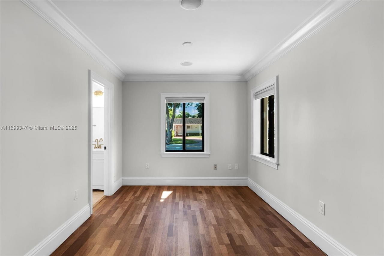 Real estate property located at 14940 Egan Ln, Miami-dade, Miami Lakes Sec 3, Miami Lakes, FL