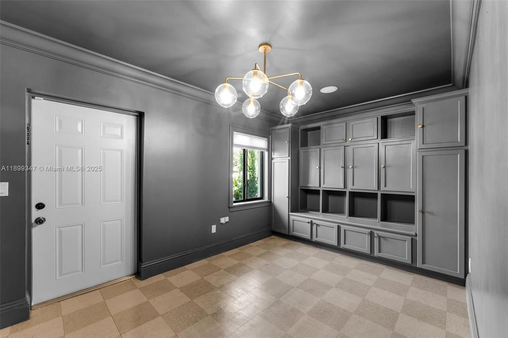 Real estate property located at 14940 Egan Ln, Miami-dade, Miami Lakes Sec 3, Miami Lakes, FL