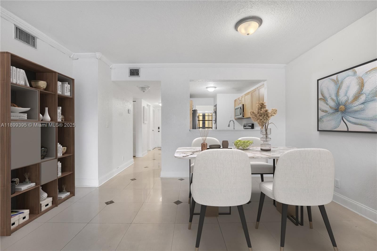 Real estate property located at 6475 Oakland Park Blvd #210, Broward, Isles Of Inverrary I Cond, Lauderhill, FL