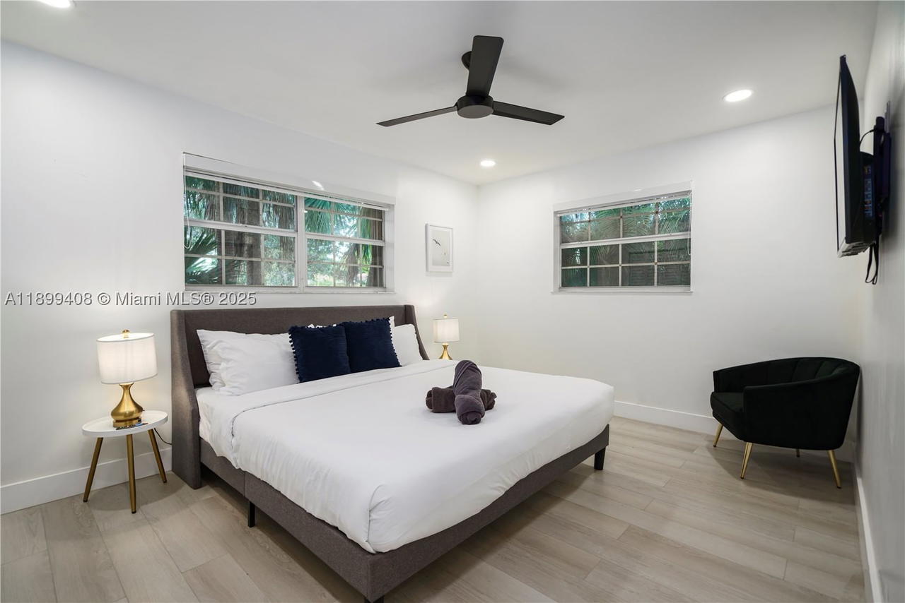 Real estate property located at 1244 Garfield St, Broward, Country Club Homes, Hollywood, FL