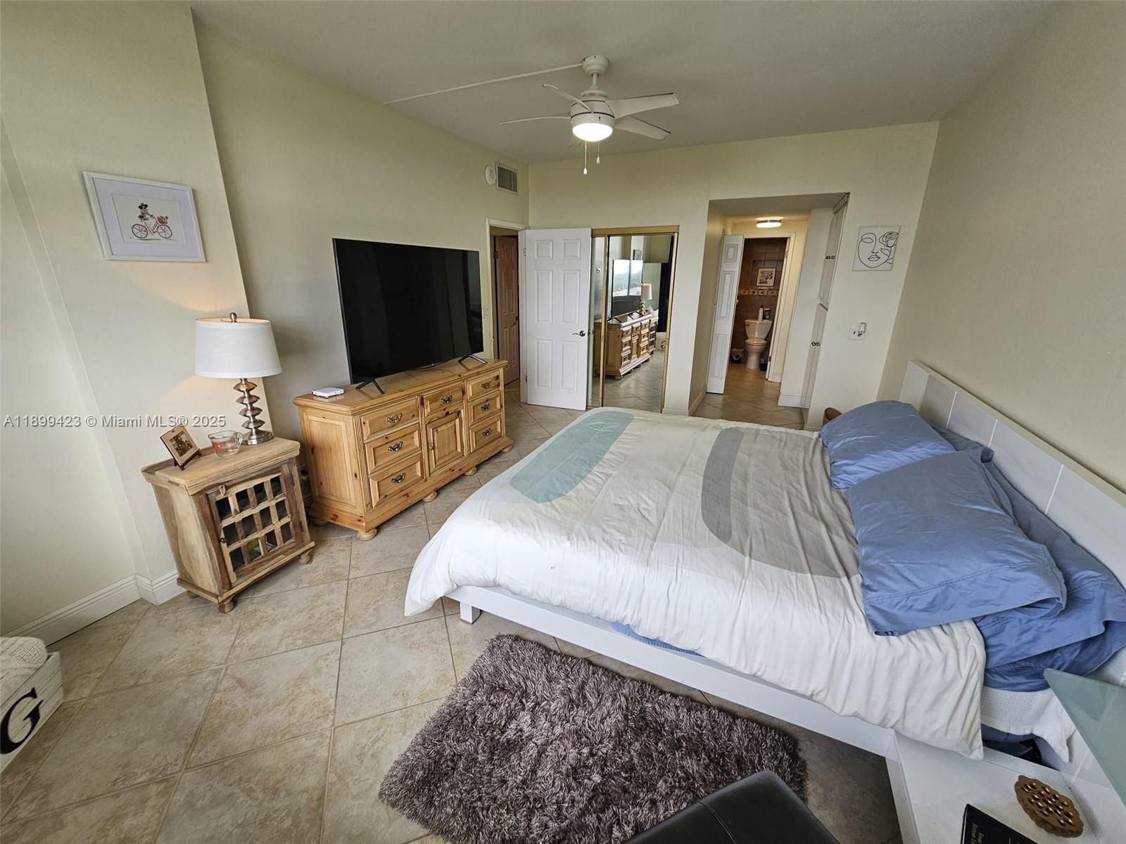 Real estate property located at 4200 Hillcrest Dr #1015, Broward, Hillcrest East No 24 Cond, Hollywood, FL