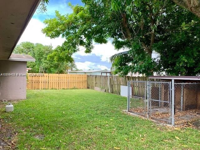 Real estate property located at 6720 28th St, Broward, Sunrise Golf Village Seco, Sunrise, FL