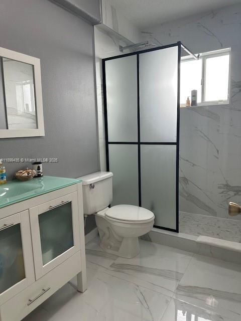 Real estate property located at 7967 186th Ter, Miami-dade, Saminik Sub, Hialeah, FL