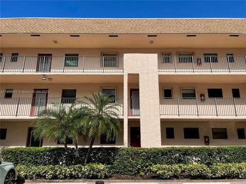 Real estate property located at 10123 Sunrise Lakes Blvd #208, Broward, Sunrise Lakes 156 Condo, Sunrise, FL