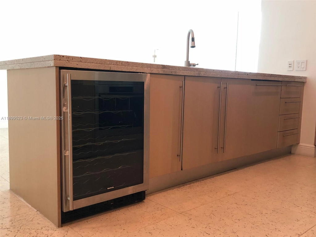 Real estate property located at 900 Brickell Key Blvd #2205, Miami-dade, Asia Condo, Miami, FL