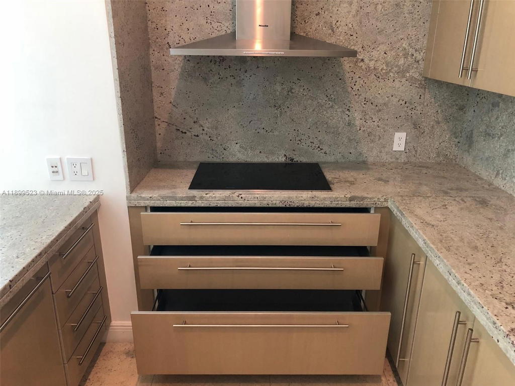 Real estate property located at 900 Brickell Key Blvd #2205, Miami-dade, Asia Condo, Miami, FL