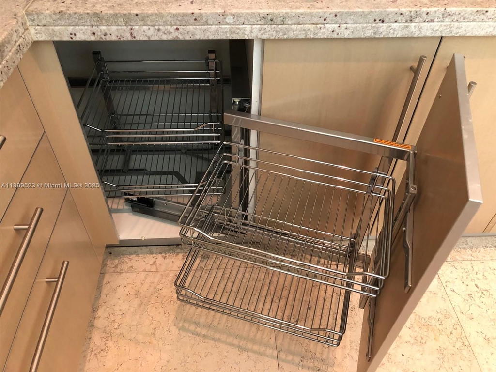 Real estate property located at 900 Brickell Key Blvd #2205, Miami-dade, Asia Condo, Miami, FL