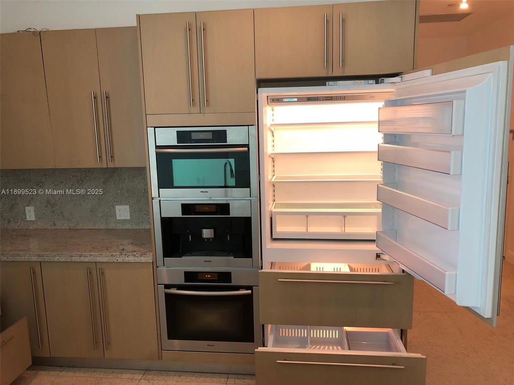 Real estate property located at 900 Brickell Key Blvd #2205, Miami-dade, Asia Condo, Miami, FL