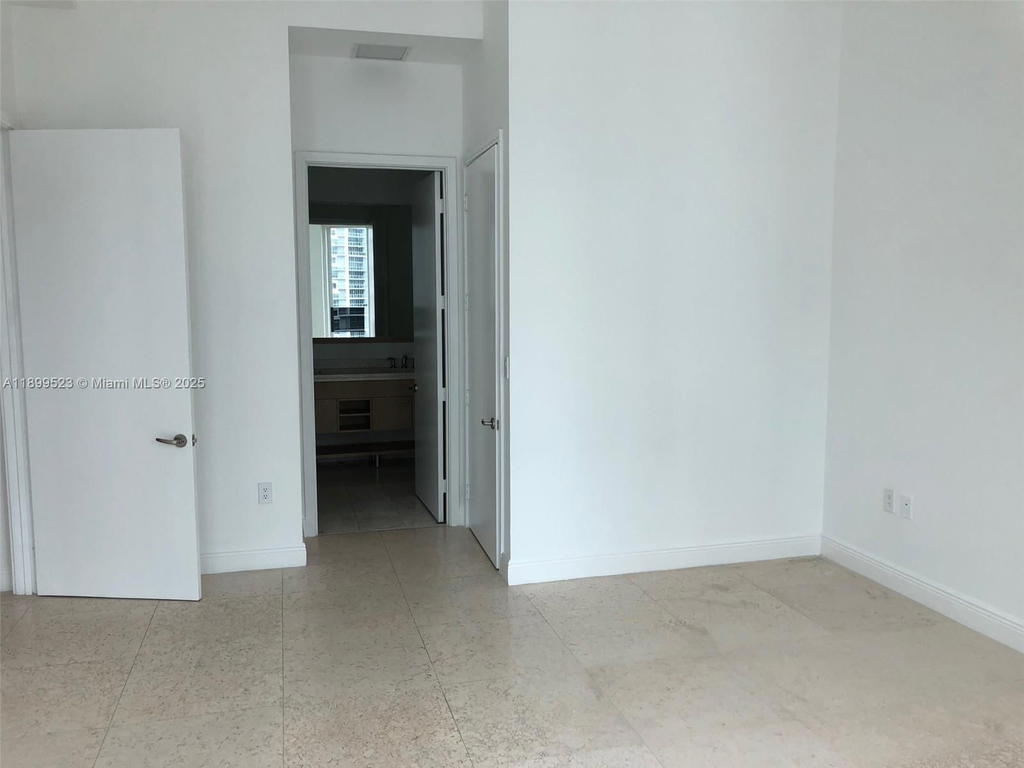 Real estate property located at 900 Brickell Key Blvd #2205, Miami-dade, Asia Condo, Miami, FL