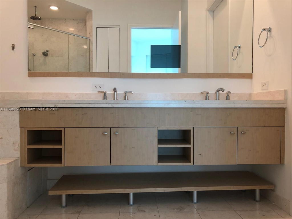 Real estate property located at 900 Brickell Key Blvd #2205, Miami-dade, Asia Condo, Miami, FL