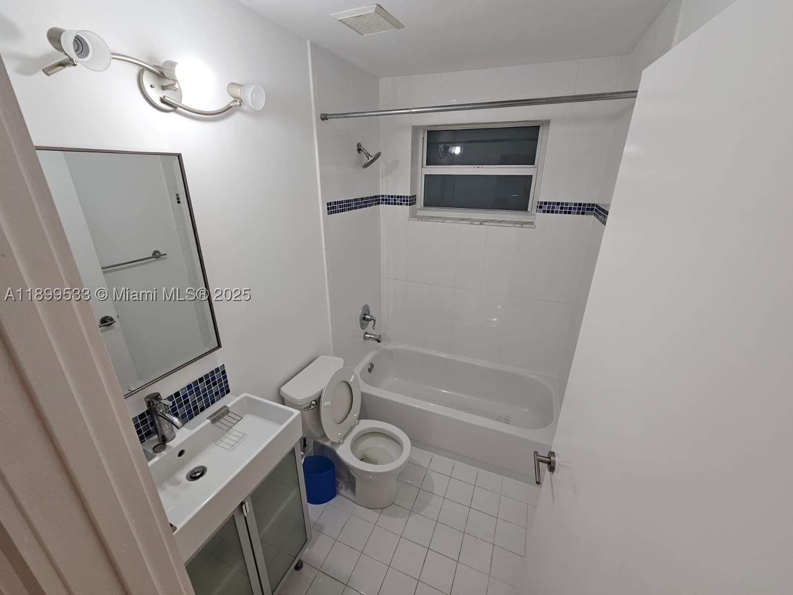 Real estate property located at 5754 98th Ave, Miami-dade, Patio Homes Of Doral Pine, Doral, FL