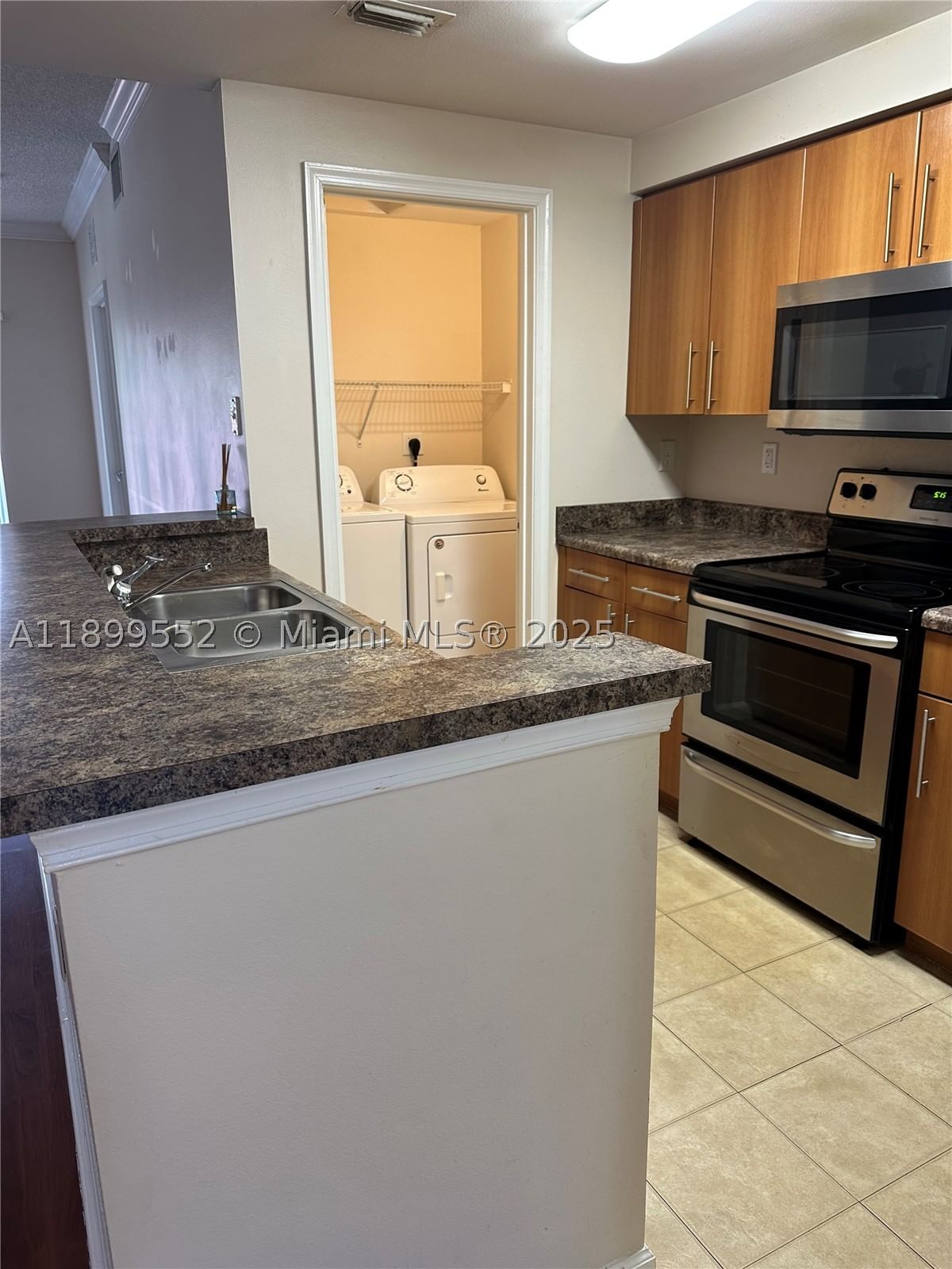 Real estate property located at 5840 Sample Rd #306, Broward, El-ad Poinciana Condo, Coral Springs, FL