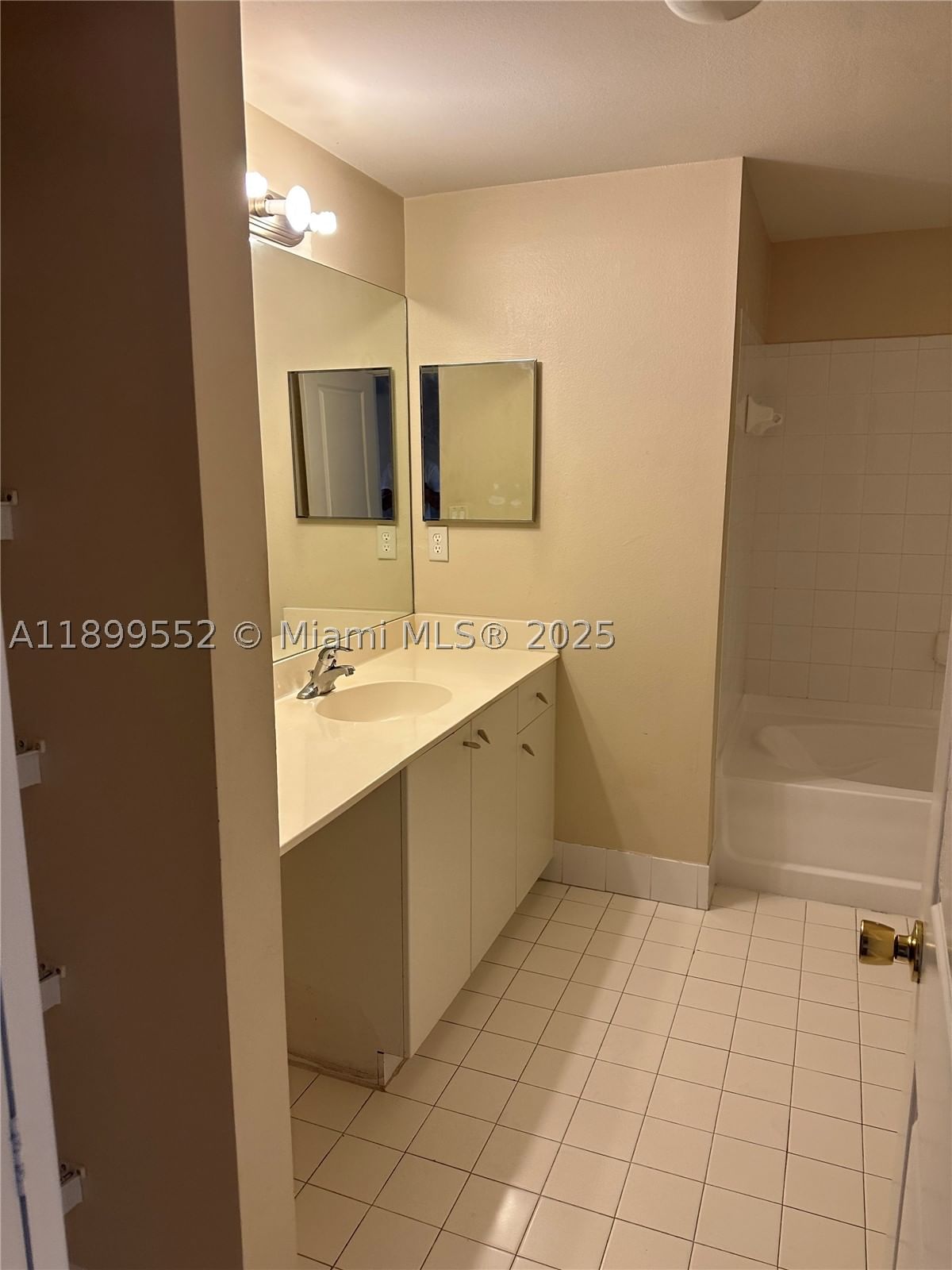 Real estate property located at 5840 Sample Rd #306, Broward, El-ad Poinciana Condo, Coral Springs, FL