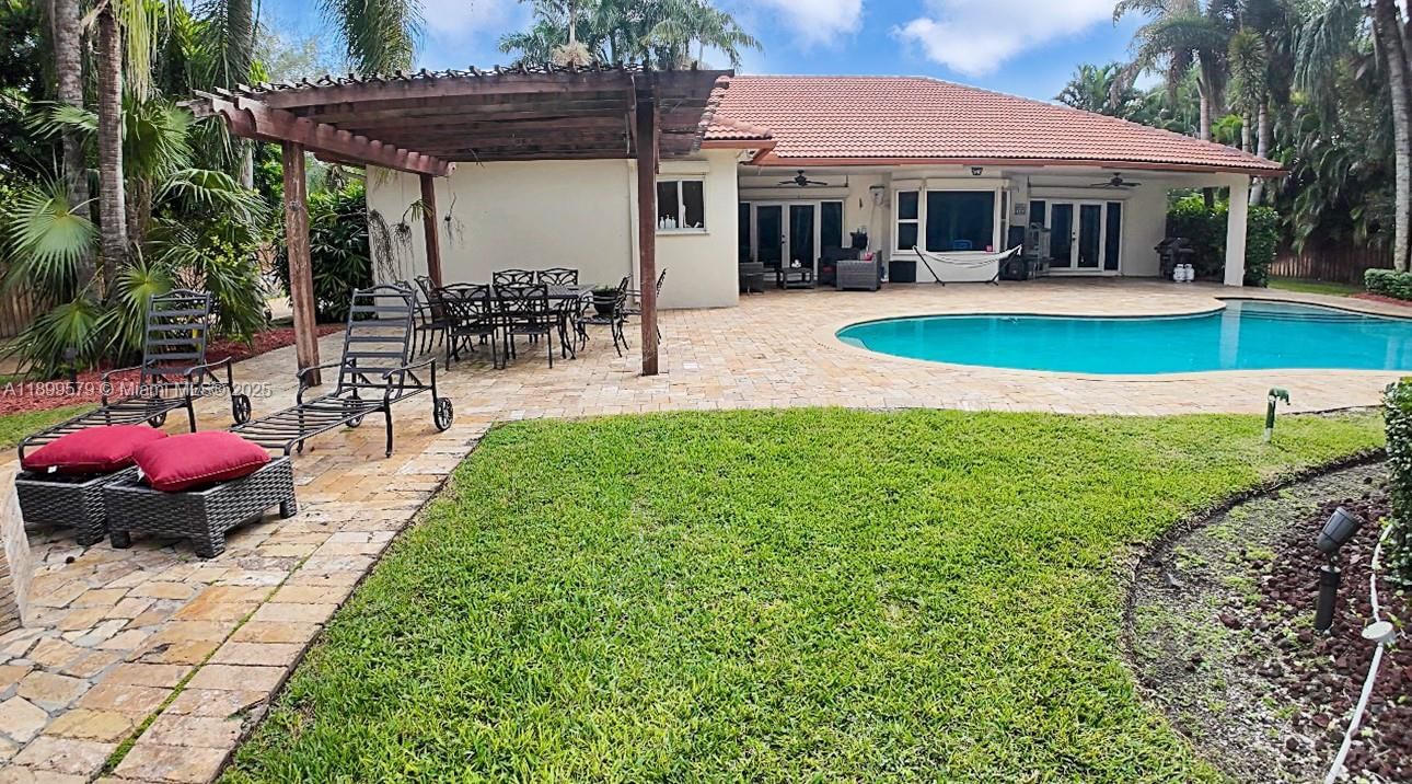 Real estate property located at 27320 153rd Ave, Miami-dade, Epmore Estates, Homestead, FL