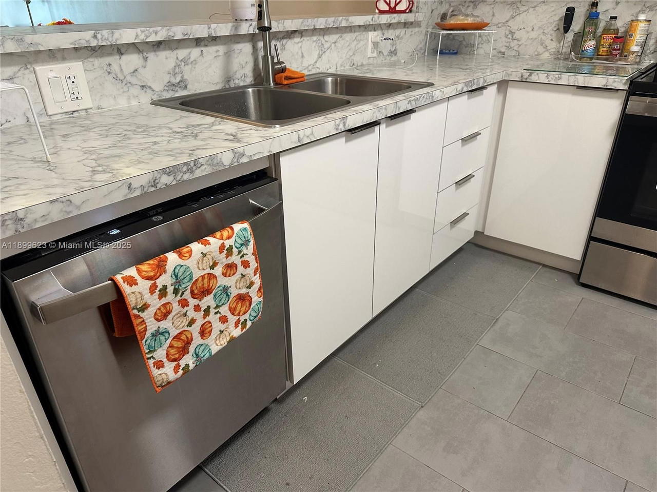 Real estate property located at 1101 58th Ter #108, Broward, Water Bridge 1 Condo, Sunrise, FL