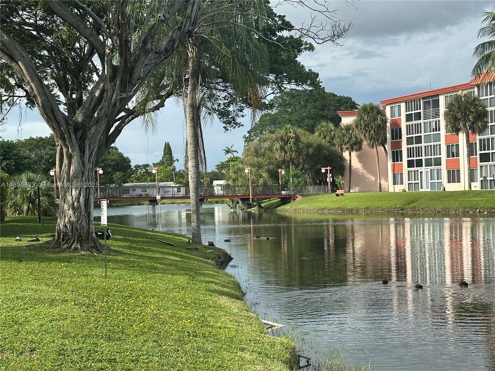 Real estate property located at 1101 58th Ter #108, Broward, Water Bridge 1 Condo, Sunrise, FL