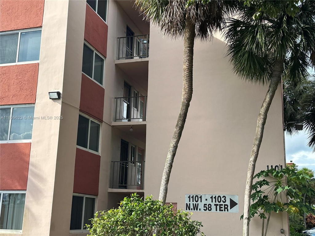 Real estate property located at 1101 58th Ter #108, Broward, Water Bridge 1 Condo, Sunrise, FL