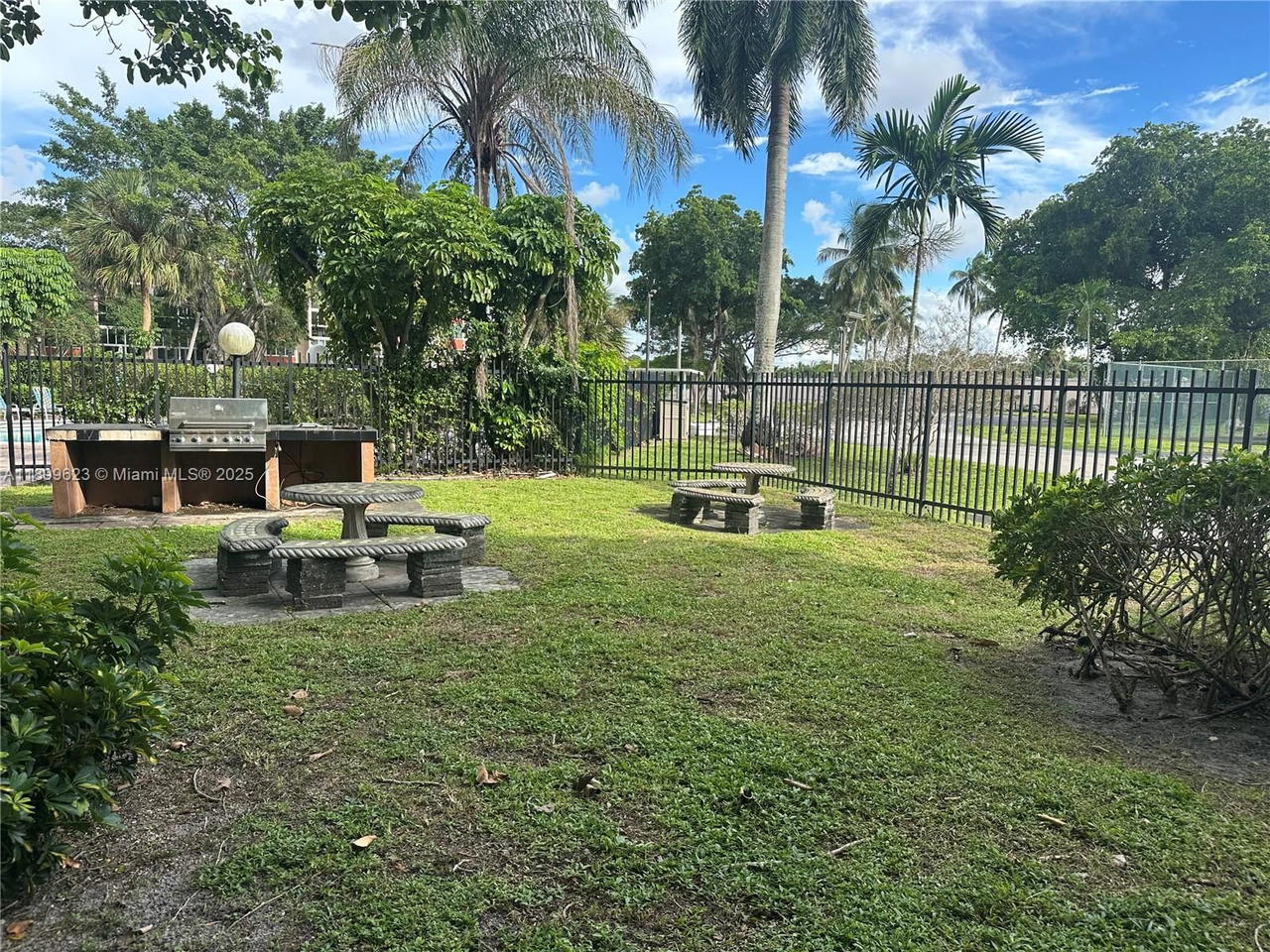 Real estate property located at 1101 58th Ter #108, Broward, Water Bridge 1 Condo, Sunrise, FL