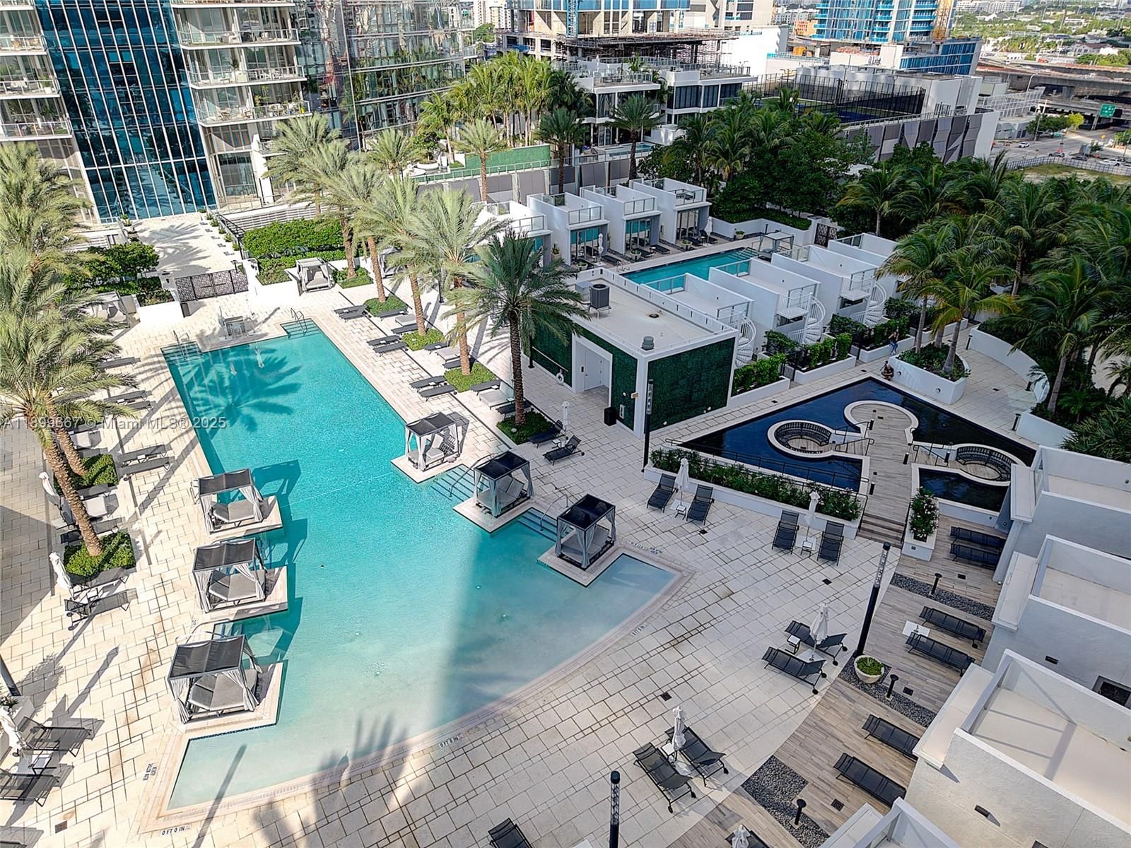 Real estate property located at 851 1st Ave #2802, Miami-dade, Paramount Miami Worldcent, Miami, FL
