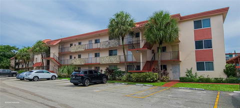 Real estate property located at 1080 Del Lago Cir #201, Broward, Water Bridge 3 Condo, Sunrise, FL