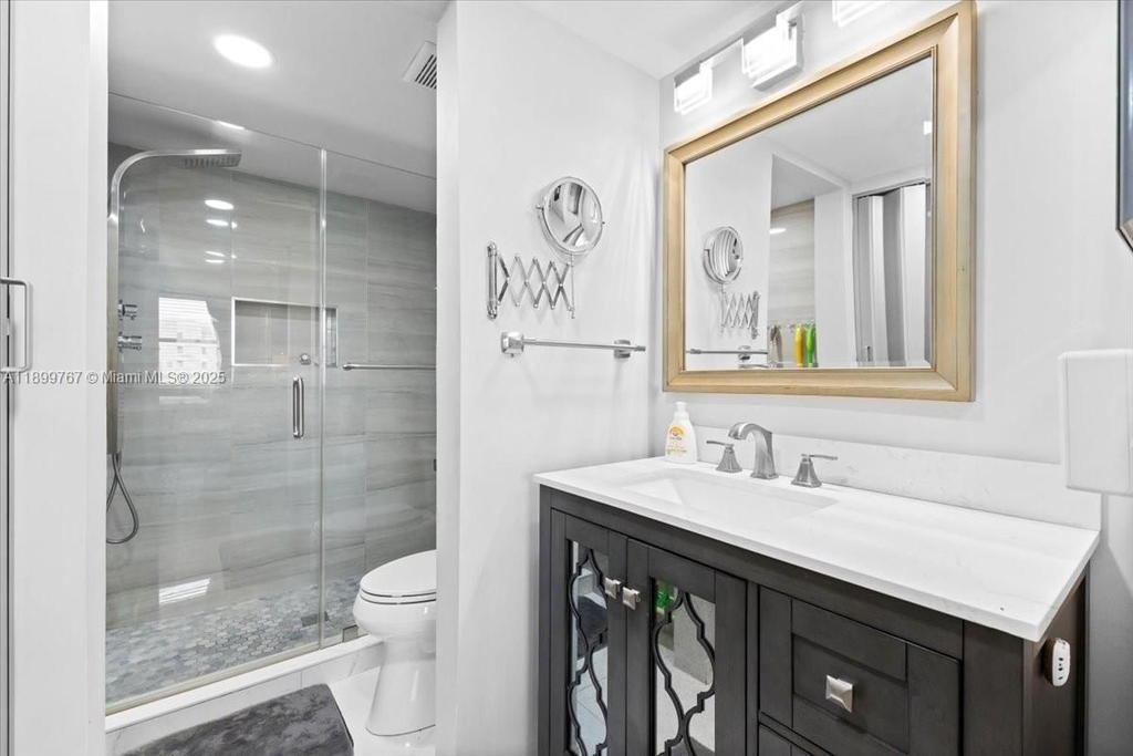 Real estate property located at 10402 Sunrise Lakes Blvd #103, Broward, Sunrise Lakes 217 Condo, Sunrise, FL