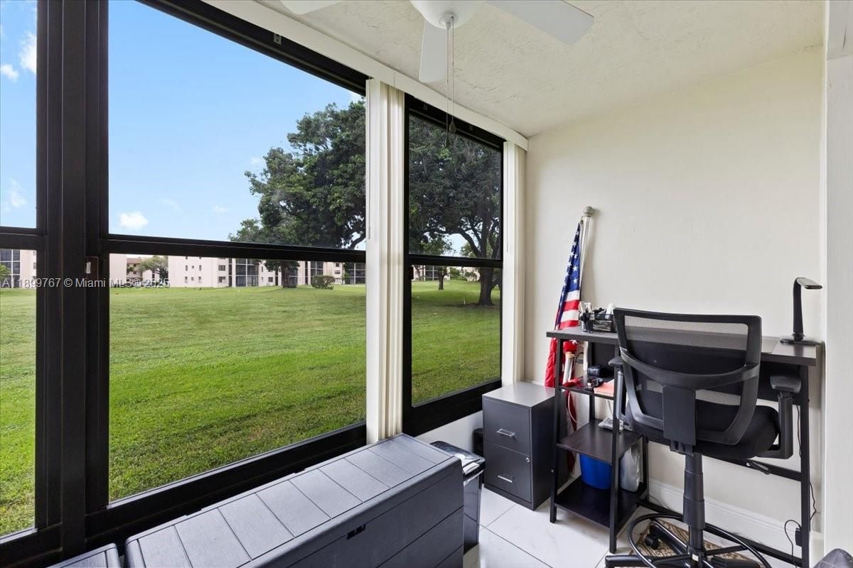 Real estate property located at 10402 Sunrise Lakes Blvd #103, Broward, Sunrise Lakes 217 Condo, Sunrise, FL