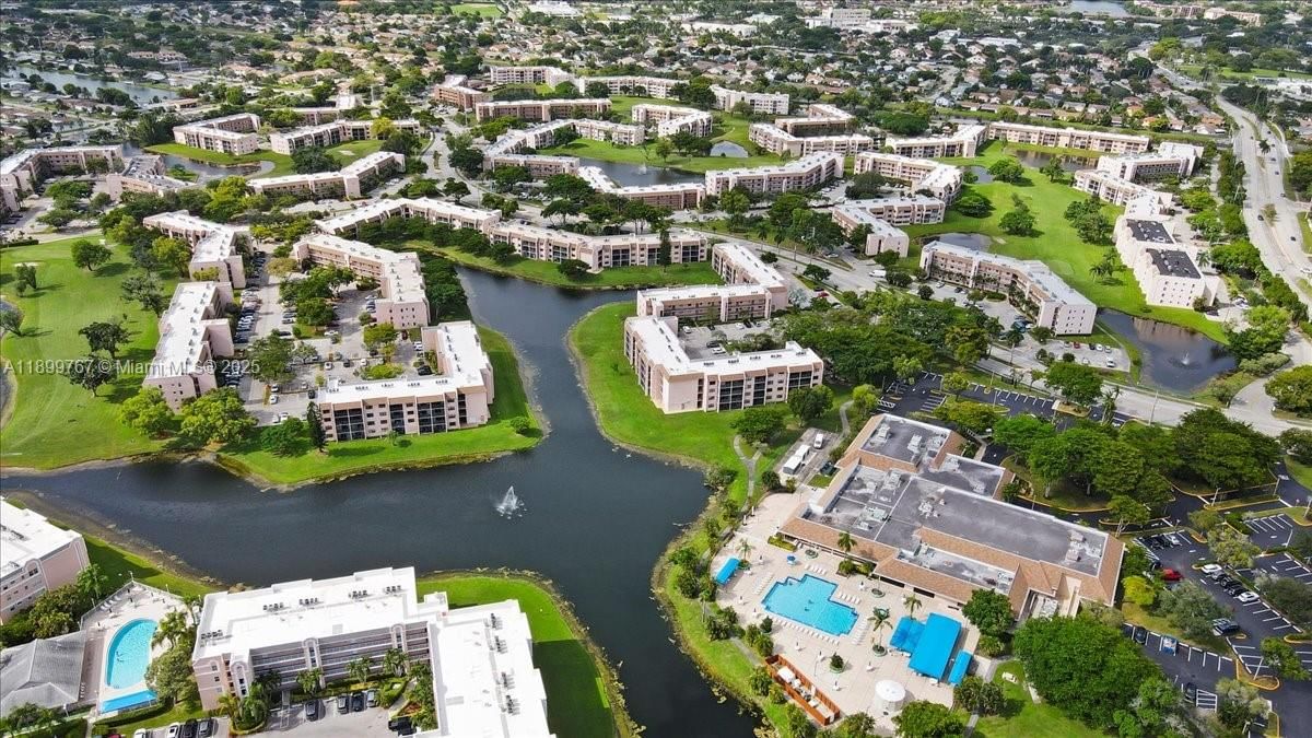 Real estate property located at 10402 Sunrise Lakes Blvd #103, Broward, Sunrise Lakes 217 Condo, Sunrise, FL