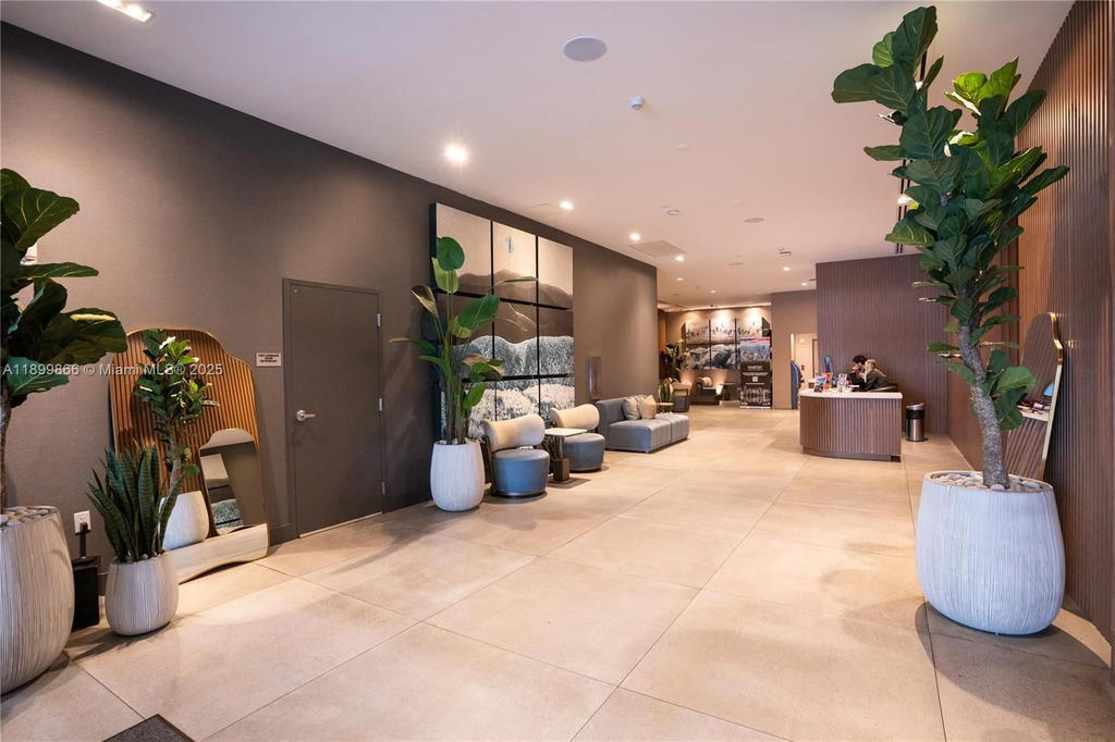 Real estate property located at 229 9th #218, Miami-dade, Smart Brickell, Miami, FL