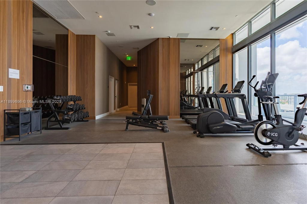 Real estate property located at 229 9th #218, Miami-dade, Smart Brickell, Miami, FL
