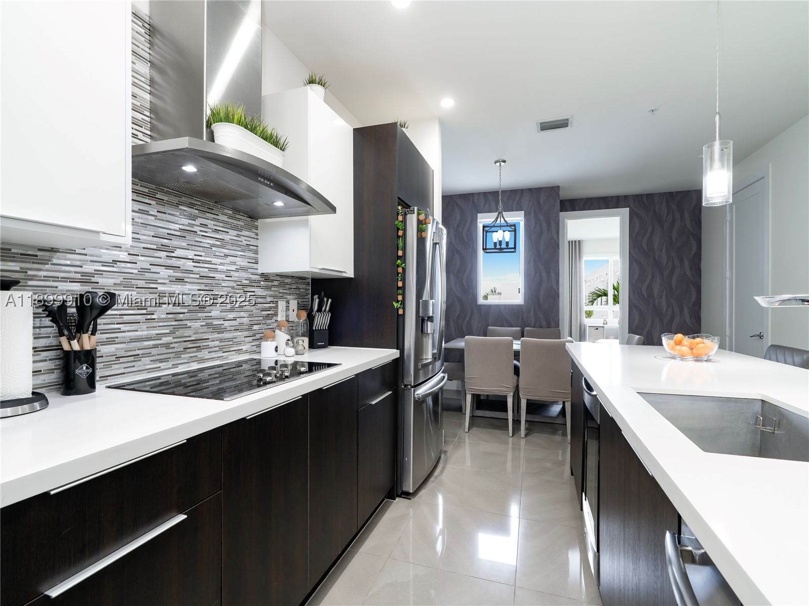 Real estate property located at 10245 63rd Ter #206, Miami-dade, Landmark At Doral Condo N, Doral, FL