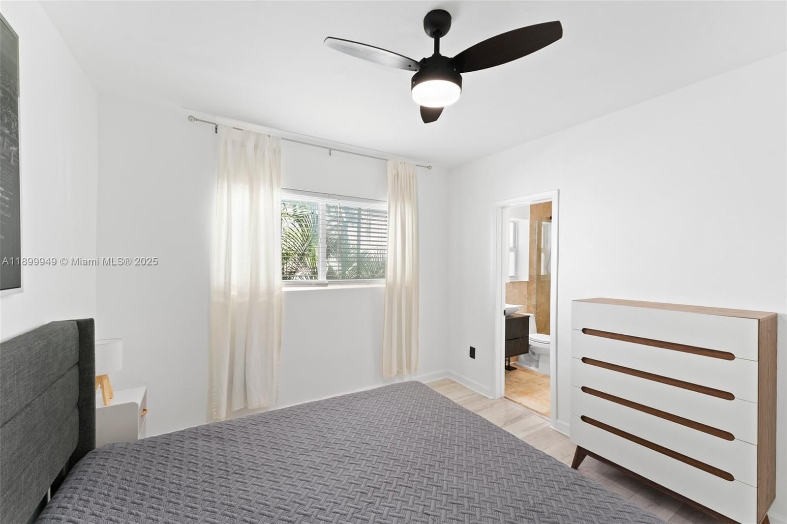 Real estate property located at 1515 WEST AVE #9, Miami-dade, Westgate, Miami Beach, FL