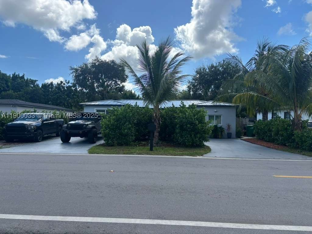 Real estate property located at 1430 149th St, Miami-dade, Arch Creeks Estates, Miami, FL