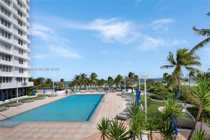 Real estate property located at 100 Lincoln Rd #607, Miami-dade, The Decoplage Condo, Miami Beach, FL
