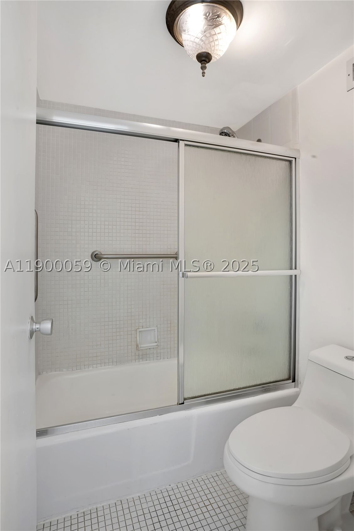 Real estate property located at 100 Lincoln Rd #607, Miami-dade, The Decoplage Condo, Miami Beach, FL