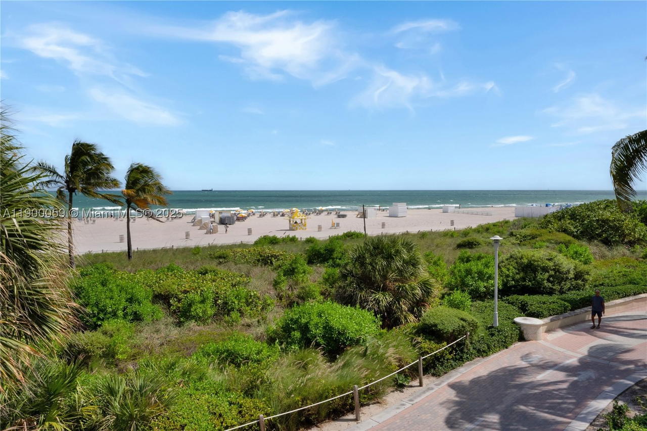 Real estate property located at 100 Lincoln Rd #607, Miami-dade, The Decoplage Condo, Miami Beach, FL