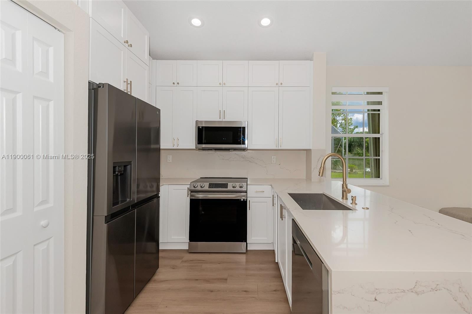 Real estate property located at 18866 28th Ct, Broward, Parcel D At Sunset Lakes, Miramar, FL