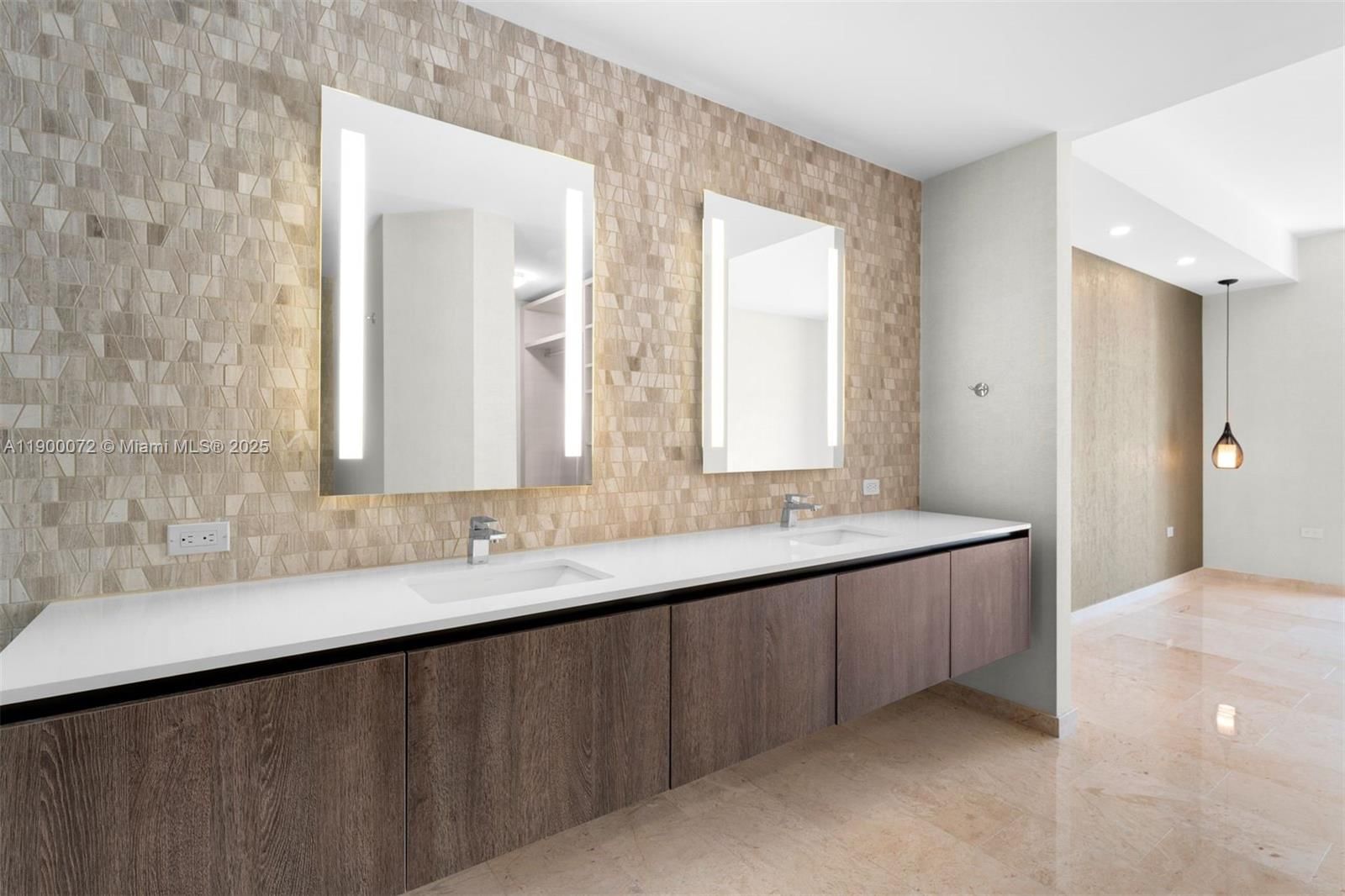 Real estate property located at 88 7th St #3907, Miami-dade, Rise Condo, Miami, FL